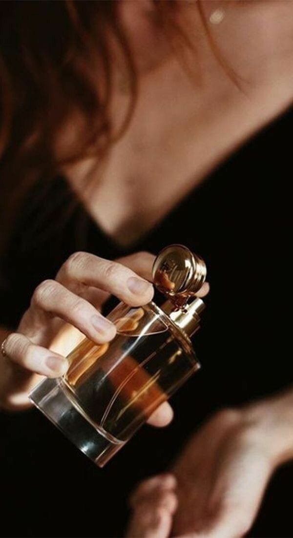 Crafting opulent scents for the discerning soul, we blend artistry with luxury to awaken the senses.